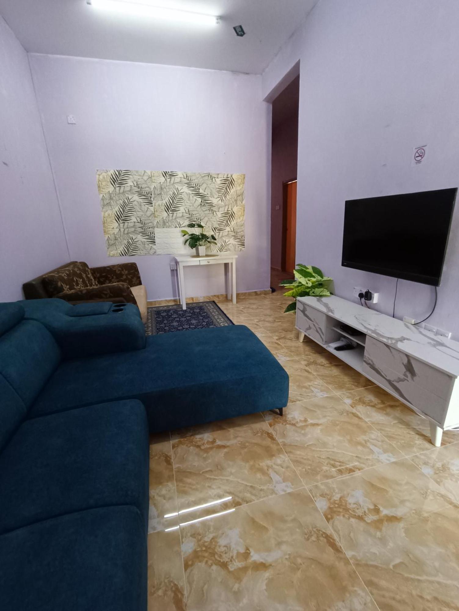 Homestay Lestari Klia Sepang Buitenkant foto