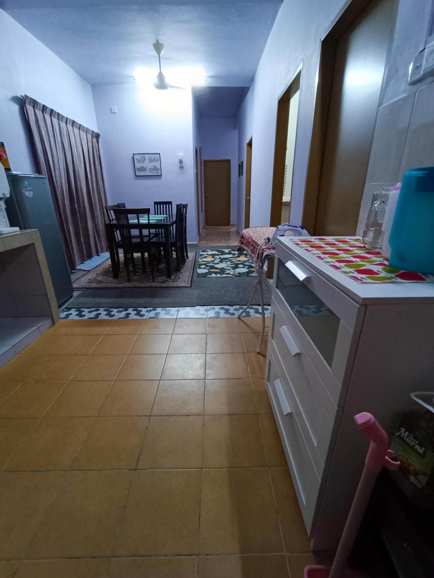 Homestay Lestari Klia Sepang Buitenkant foto