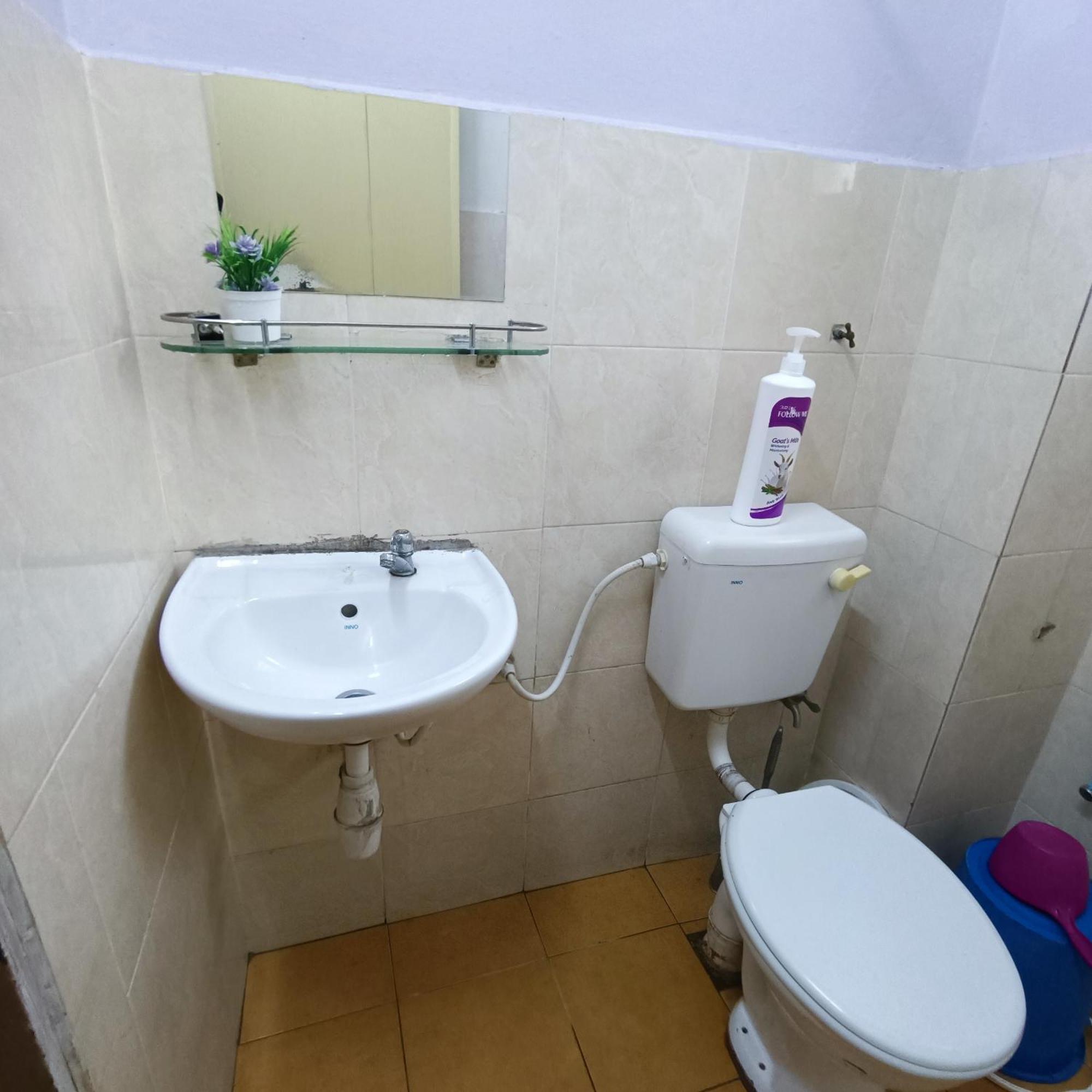 Homestay Lestari Klia Sepang Buitenkant foto